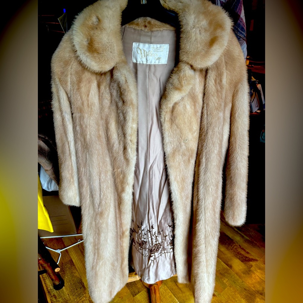 Elegant Tan Fur Coat